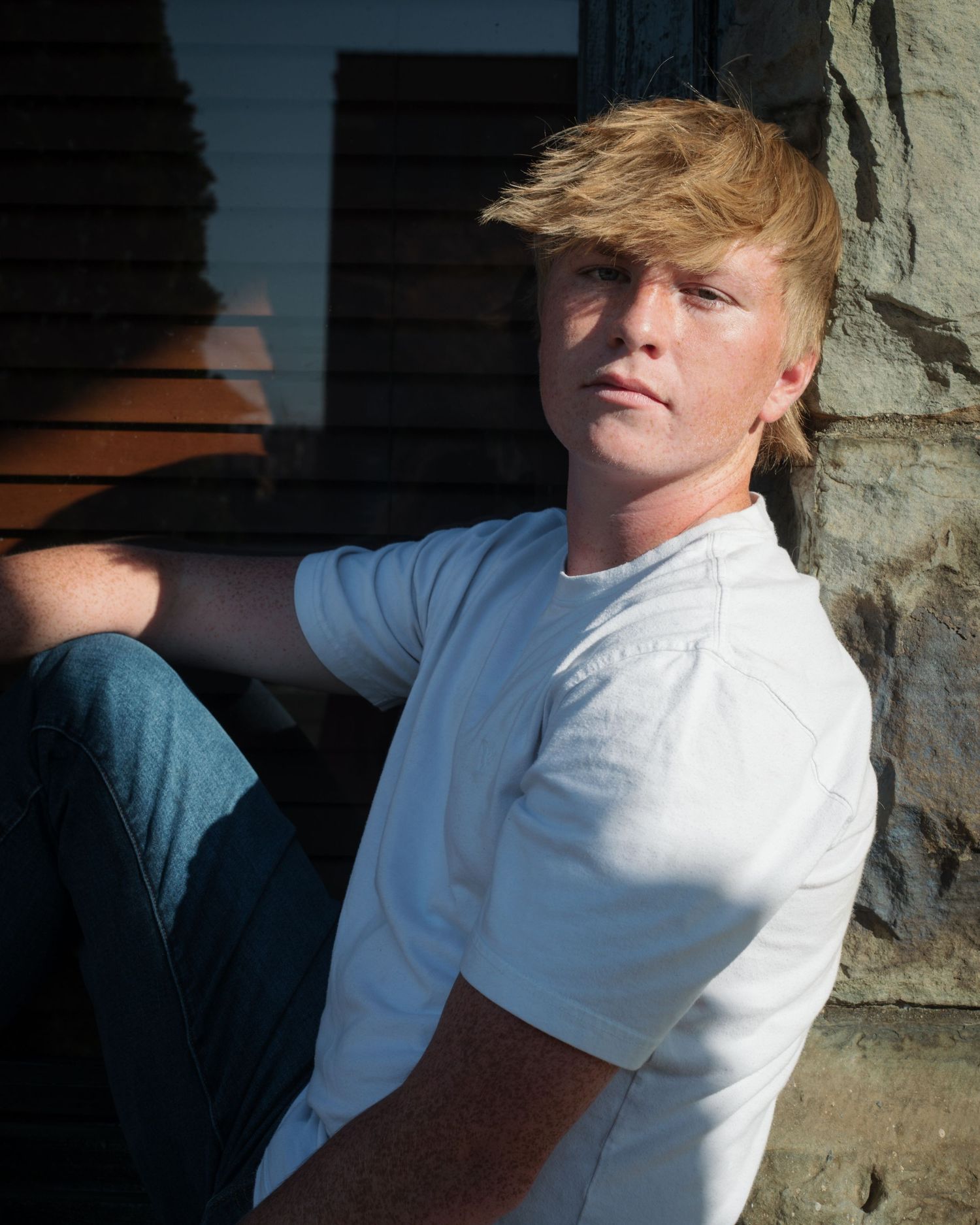 Senior photos in outdoor location